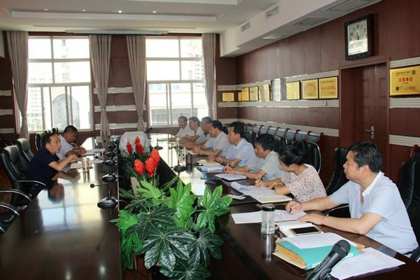 隴運(yùn)集團(tuán)公司黨委召開加強(qiáng)黨風(fēng)廉政建設(shè)，全面從嚴(yán)治黨落實(shí)主體責(zé)任專題會(huì)議