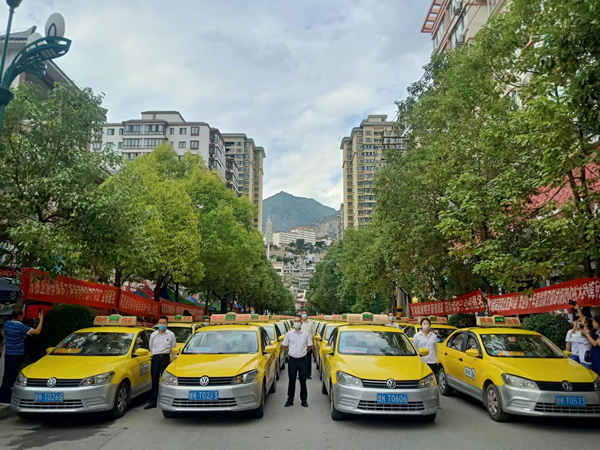 “愛心送考、奉獻(xiàn)社會(huì)”---隴運(yùn)集團(tuán)在行動(dòng)