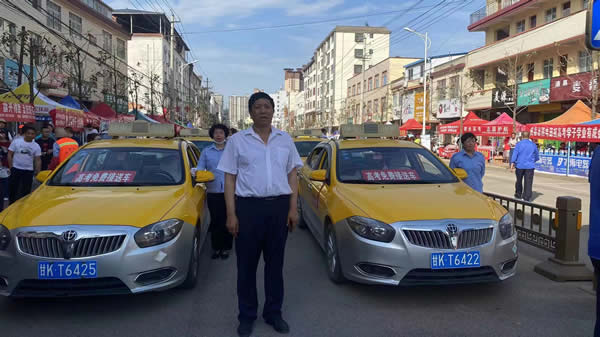 “愛心送考、奉獻(xiàn)社會(huì)”---隴運(yùn)集團(tuán)在行動(dòng)